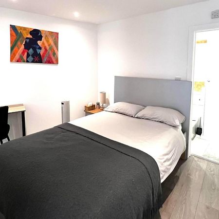 Modern Studio Apartment With Free Wifi London Kültér fotó